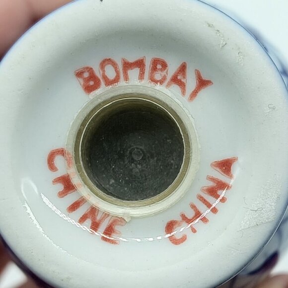 Bombay China Blue White Ceramic Salt Pepper Shakers - Picture 5 of 5